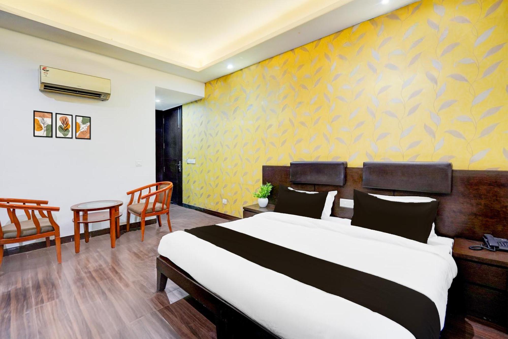 فندق Super Townhouse Sector 51 Noida Near Metro Station المظهر الخارجي الصورة